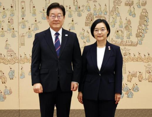 Ruling Party Welcomes Han Seong-sooks Nomination as Prime Minister