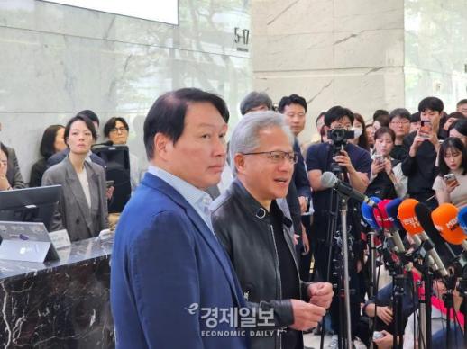 [현장] SKT·엔비디아, 한국에 GW급 AI 팩토리 짓는다…AI 클라우드 동맹 본격화