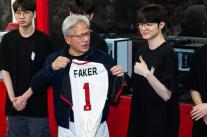 [젠슨 황의 네 가지 선물③] 게임이 로봇의 두뇌가 된다…엔씨·크래프톤이 불려나온 이유