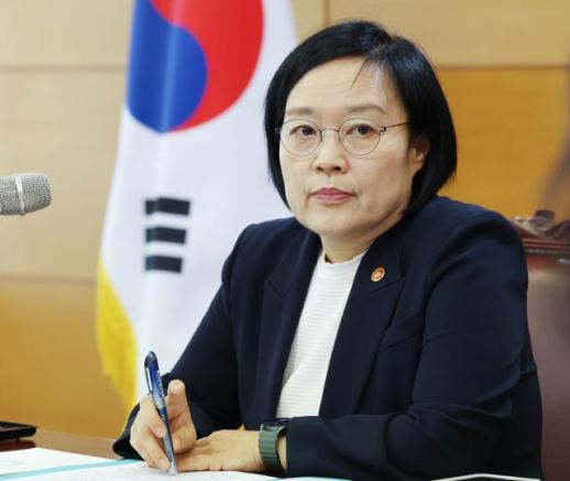 Economic Groups Welcome Han Seung-sooks Nomination as Prime Minister