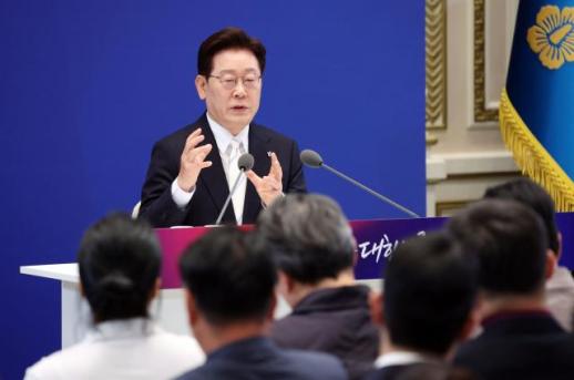 President Lee: Han Seong-sook is Qualified for Prime Minister, Cabinet Will Accelerate