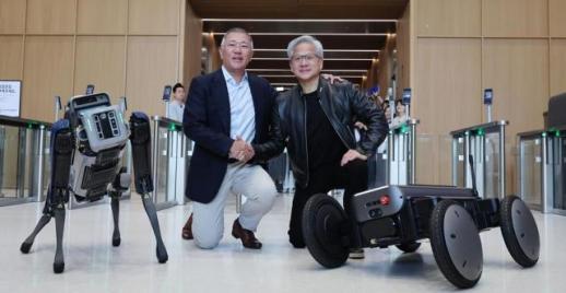 현대차 사옥 찾은 젠슨 황 AI 다음은 모빌리티와 피지컬 AI
