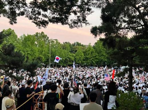 Protests Continue Outside Olympic Park Vote Counting Center Amid Ballot Shortage