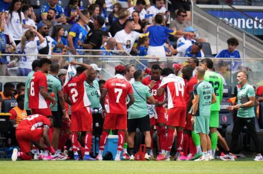 Controversy Surrounds 2026 World Cup as Iranian Fans Face Entry Ban