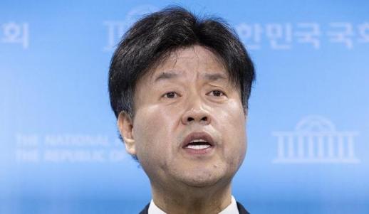 Kim Yong Criticizes Jeong Cheong-raes Power is Short Comment