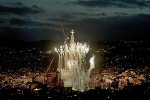 Sagrada Familia Cathedral Illuminated by Papal Blessing, Completed After 145 Years