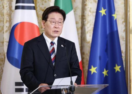 Former Japanese Speaker Yohei Kono Passes Away, Remembered for Role in Japan-Korea Relations