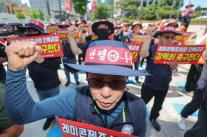 잠정합의안 부결에 레미콘 공급 중단 지속…건설업계 피해 확산