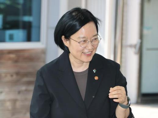 Ruling and Opposition Parties Finalize Committee for Han Seong-sooks Confirmation Hearing
