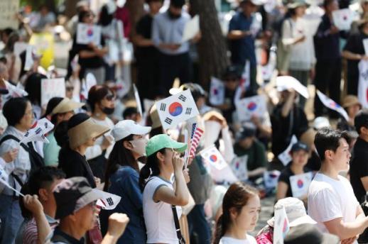 Behind the Jamsil protests: The pro-democracy politics of young Koreans