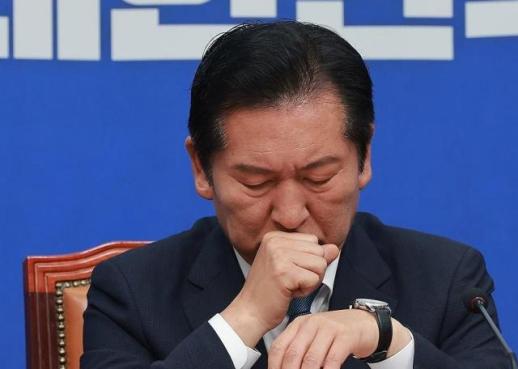 Jeong Cheong-rae Resigns as Leader of Democratic Party, Eyes Reelection Bid