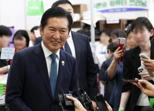 Jung Cheong-rae Calls for Complete Abolition of Investigative Powers