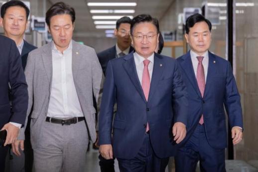 Jung Jeom-sik Urges Opposition to End Threat Politics and Surrender Judiciary Committee