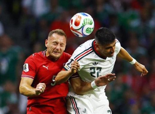Czech Republic and Mexico End First Half Scoreless in World Cup Match