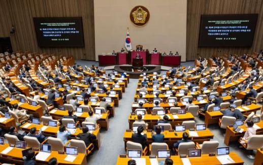 Ruling Party Pressures Opposition Amid Ongoing National Assembly Leadership Dispute