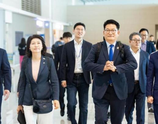韩国议员团请求美国解除朝鲜合作障碍，讨论绕过约翰斯法与俄罗斯船舶问题
