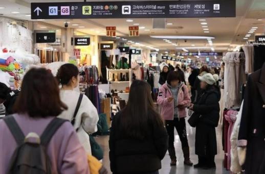 首尔地下商业街持续升温 高性价比消费带动经营回暖