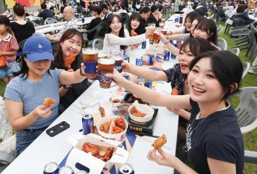 韩国加码K-美食旅游 地方经济与餐饮业迎新机遇