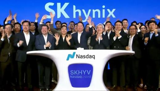 崔泰源：投资数百亿美元于人工智能，HBM供应短缺将持续