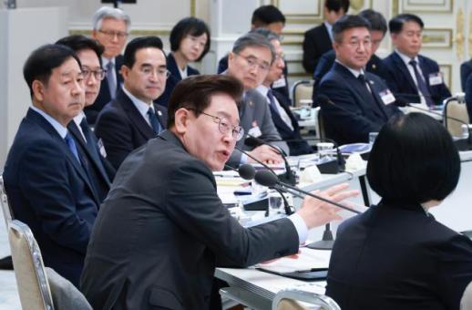 李在明总统对卡塔尔前军主去世表示哀悼，派遣特使前往致敬