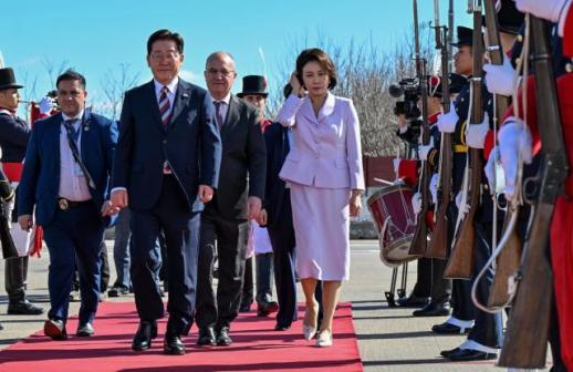 李在明结束美国及南美三国访问启程赴德 AI合作与资源外交双线推进