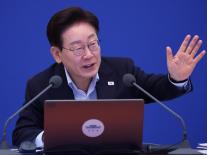 李대통령, 귀국 당일 증시·부동산 마라톤 회의…레버리지 보완책 점검