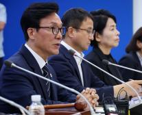 부산서 첫 공개 최고위 연 김민석, 전국 정당 확대 의지