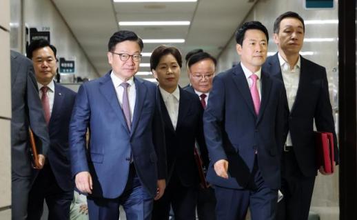 장동혁 李 대통령, 한미훈련 축소에 현실 부정…역대급 정신승리