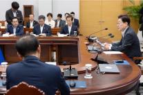 李 대통령, 첫 반부패정책협의회…집권 2년 차 공직기강 고삐