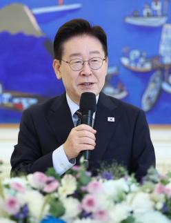李在明总统：292万8000人信用评分提升，助力再起之路