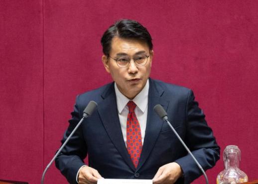 尹相铉：金承源‘新药请托’疑云，或演变为重大事件