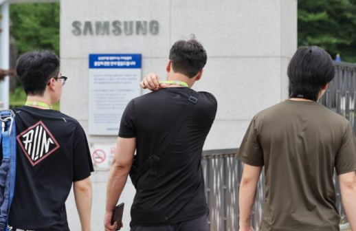 More jobseekers eligible for support as age limit rises to 34