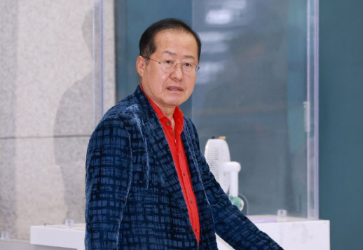 洪준杓重新开始律师活动，专注咨询工作