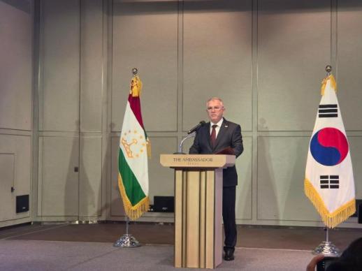 Tajikistan pitches rare metals to S. Korea for chips, EV batteries