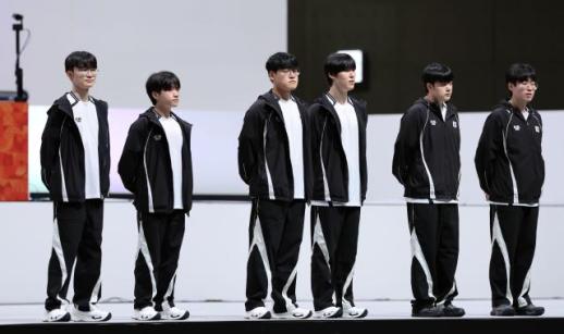 [AG 2026] LoL 대표팀, 두 번 뒤집고 금메달…대만 꺾고 아시안게임 2연패