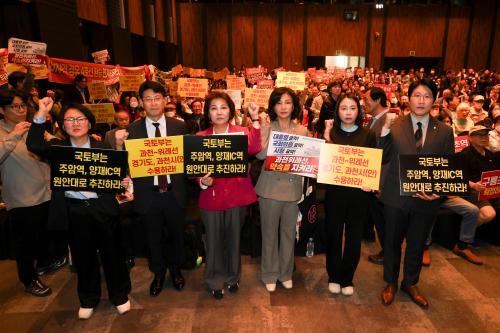 过天市议会呼吁必须反映四个车站的建设
