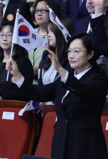 韩总理韩成淑：实现AI基本社会，聚焦民生改善
