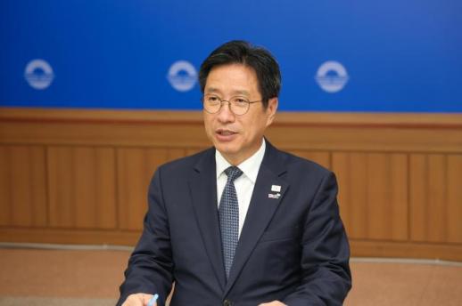 郑英斗金海市长就任100天：民生支持金推进顺利，但面临多重难题