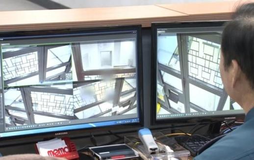 因特定强盗罪被拘的40岁男子在拘留所内自杀未遂后去世