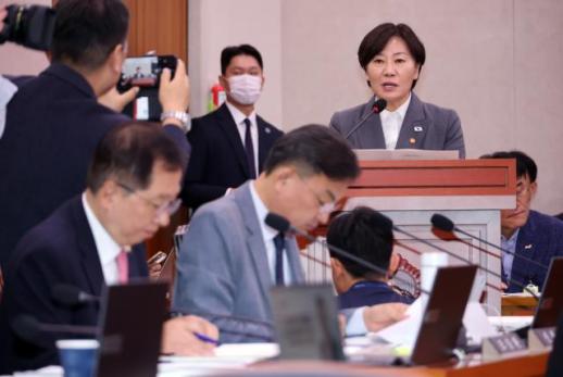 [2026国政审查] 农地调查引发朝野质疑…宋美玲称“没有计划合法化常规违规和没收农地”