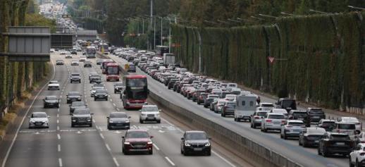 高速公路日均通行526万辆，通行费收入达121亿韩元
