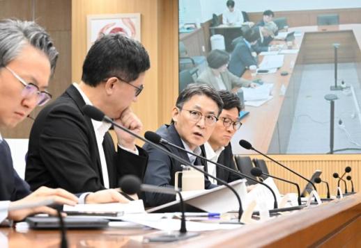 政府将解决青年和制造业就业难题，启动政策任务发掘