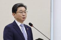 [2026 국감] 이억원 서민금융 부담 낮추고 공급 확대…가계부채 관리는 유지