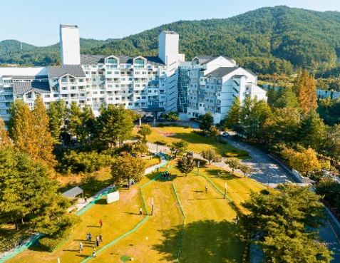 金湖度假村将于24日举办“雪岳公园高尔夫挑战赛”，迎接秋季游客