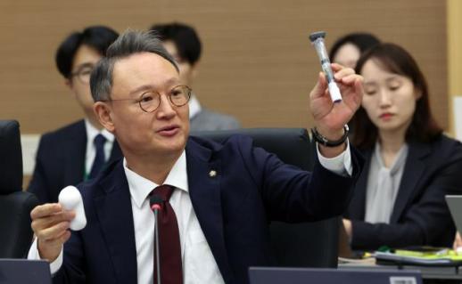 海关宣布全面打击非法进口的有害玩具和减肥药