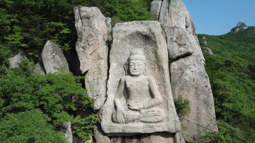 月出山地区被指定为国家名胜，展现佛教信仰的生动证据