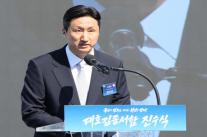 정기선 취임 1년…HD현대 최대 실적, 신사업 수익성은 검증 전