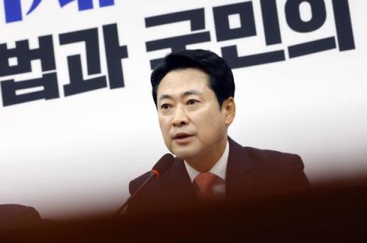 张东赫：李在明政府500天是‘可怕的时光’，‘国民决断’不远了