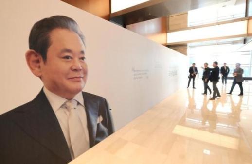 故李健熙前会长六周年追悼会，三星家族举行低调纪念活动