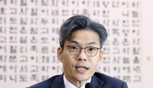 韩国议员女儿‘虚假资历’调查引发争议，检察官称“并不常见”